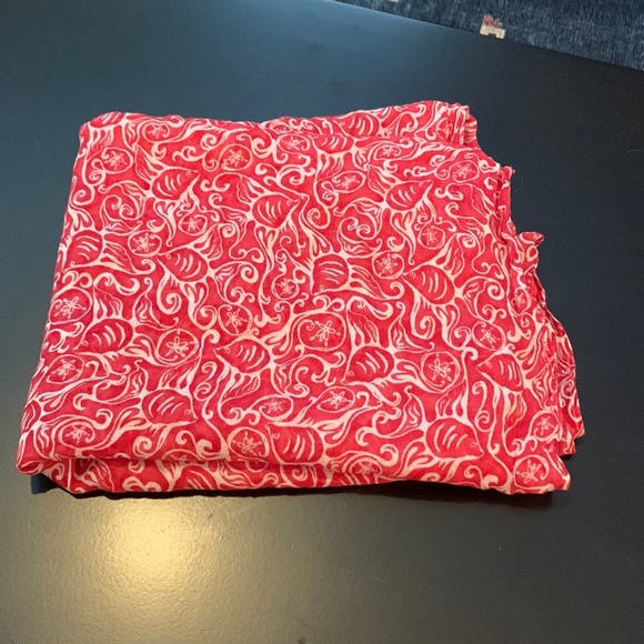 Accessories - 22x33 infinity scarf